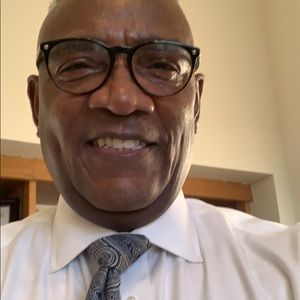 Meet your Posher, Derrick